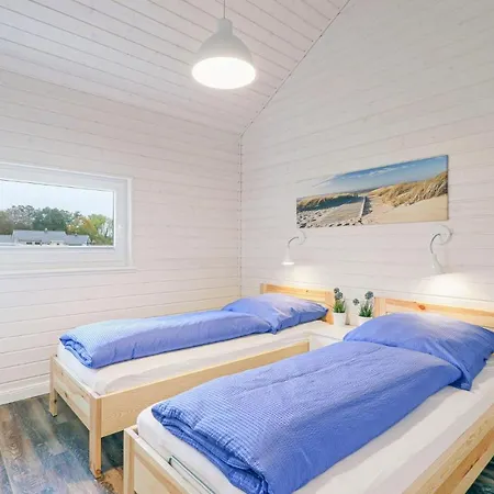 Amazing Home In Krems Iiwarderbrueck With Sauna Prázdninový dům Gols
