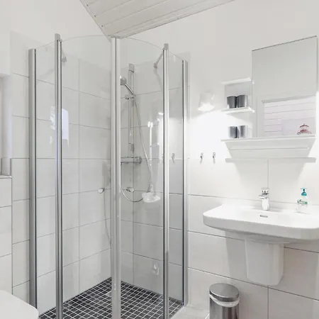 Amazing Home In Krems Iiwarderbrueck With Sauna *