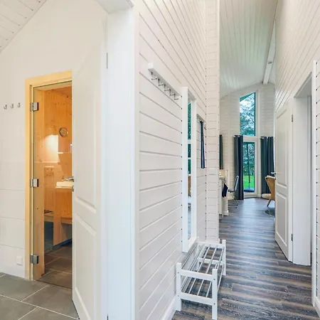 Amazing Home In Krems Iiwarderbrueck With Sauna