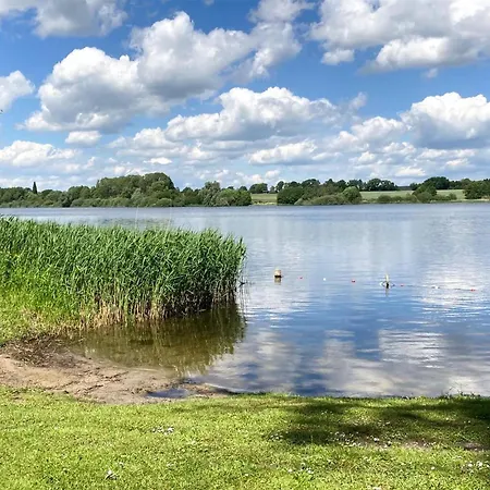 Stunning In Krems Iiwarderbrueck * Gols